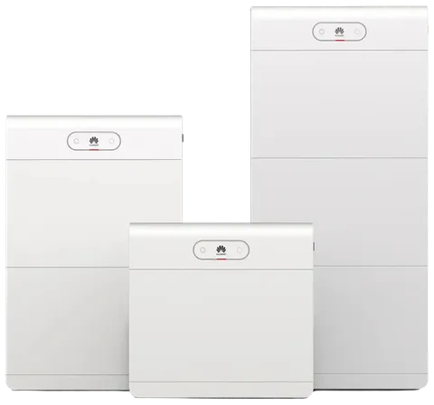 Drei modulare Batteriespeicher in unterschiedlichen Baugrössen
